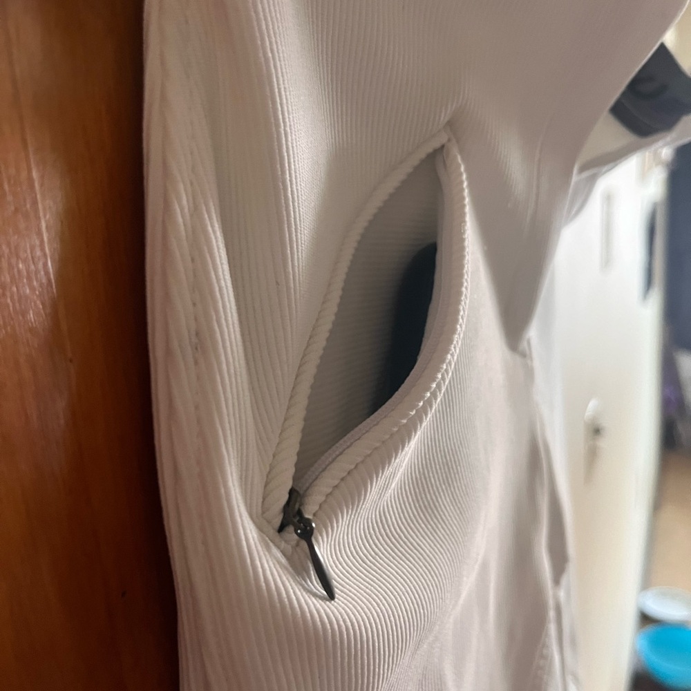 White FULL SEAT riding pants (BRAND NEW) - Picture 9 of 9